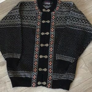 Vintage Nordstrikk Icelandic Norwegian Wool Metal Clasp Cardigan Sweater Size S
